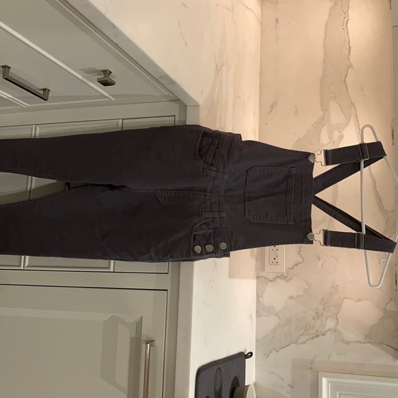 we wore what overalls - Picture 2 of 7